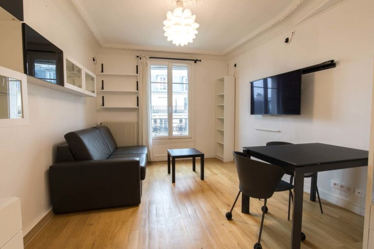 location 3 pièces appartement Convention immeuble standing