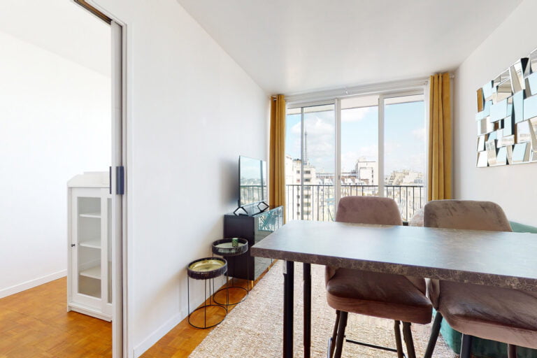 appartement location vue dégagée balcon Paris 15e