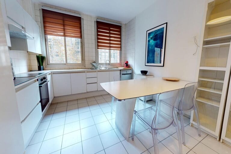 Appartement F5 à louer méublé - 5 pièces - 130m² -PARIS 75016 - ILE DE FRANCE - Agence IMMOTEC Paris