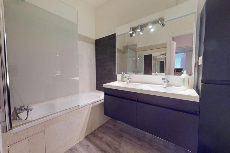 Appartement F5 à louer méublé - 5 pièces - 130m² -PARIS 75016 - ILE DE FRANCE - Agence IMMOTEC Paris