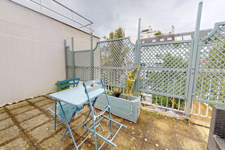 Appartement F2 à louer méublé - 2 pièces - 42m² + terrasse 16m² -PARIS 75015 - ILE DE FRANCE - Agence IMMOTEC Paris