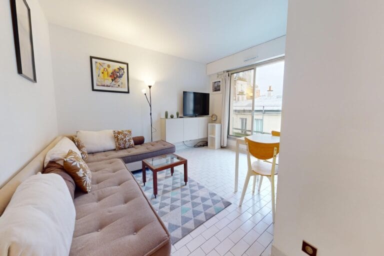 Appartement F2 à louer méublé - 2 pièces - 42m² + terrasse 16m² -PARIS 75015 - ILE DE FRANCE - Agence IMMOTEC Paris