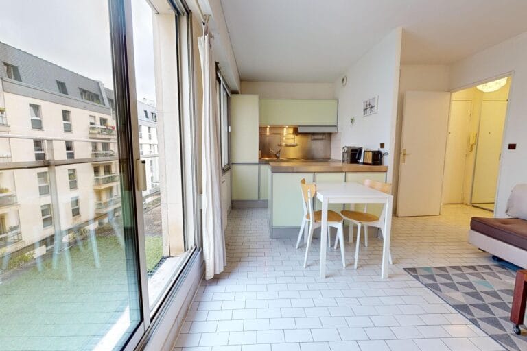 Appartement F2 à louer méublé - 2 pièces - 42m² + terrasse 16m² -PARIS 75015 - ILE DE FRANCE - Agence IMMOTEC Paris