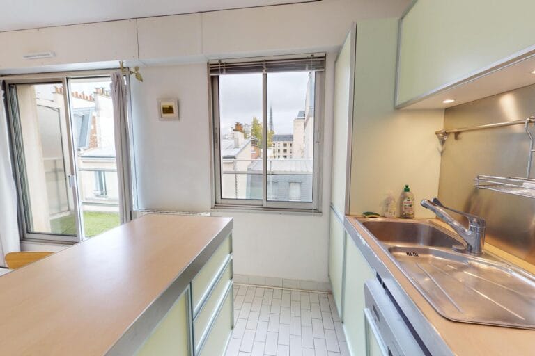 Appartement F2 à louer méublé - 2 pièces - 42m² + terrasse 16m² -PARIS 75015 - ILE DE FRANCE - Agence IMMOTEC Paris