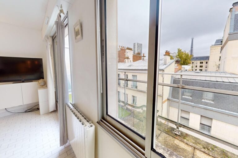 Appartement F2 à louer méublé - 2 pièces - 42m² + terrasse 16m² -PARIS 75015 - ILE DE FRANCE - Agence IMMOTEC Paris