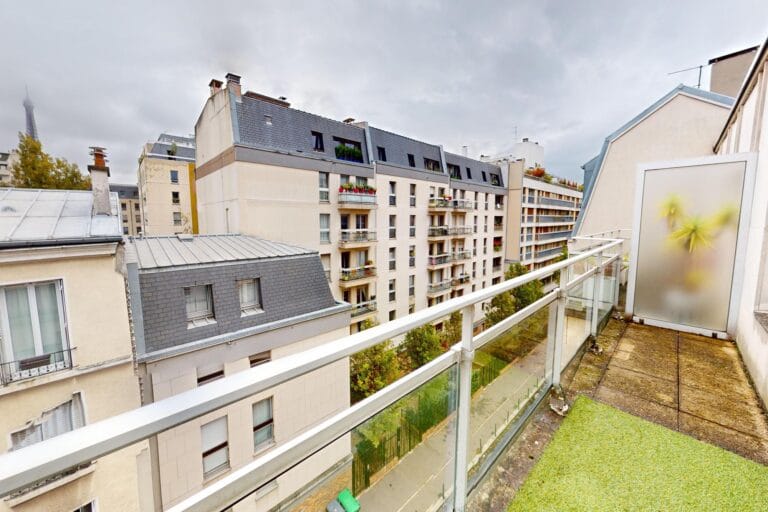 Appartement F2 à louer méublé - 2 pièces - 42m² + terrasse 16m² -PARIS 75015 - ILE DE FRANCE - Agence IMMOTEC Paris