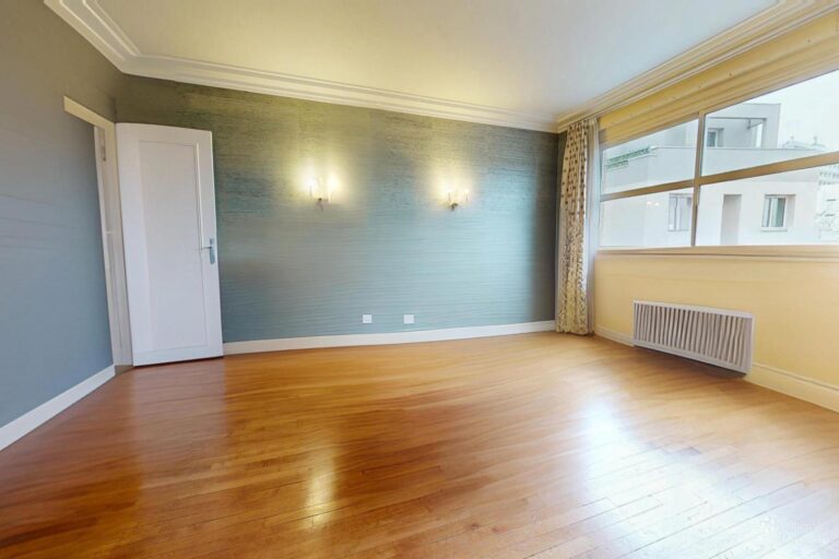 Art-Deco-09082025_162842_defurnished_resized