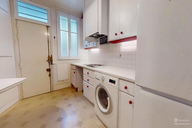 Art-Deco-09082025_163124_defurnished_resized