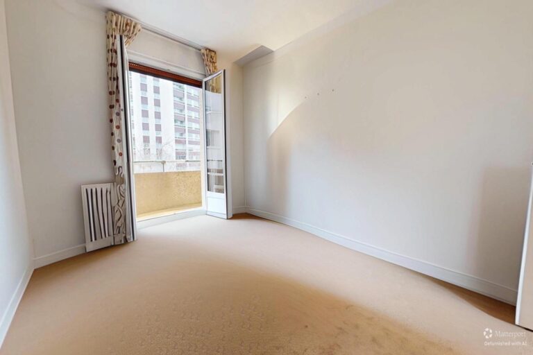 Art-Deco-09082025_163206_defurnished_resized