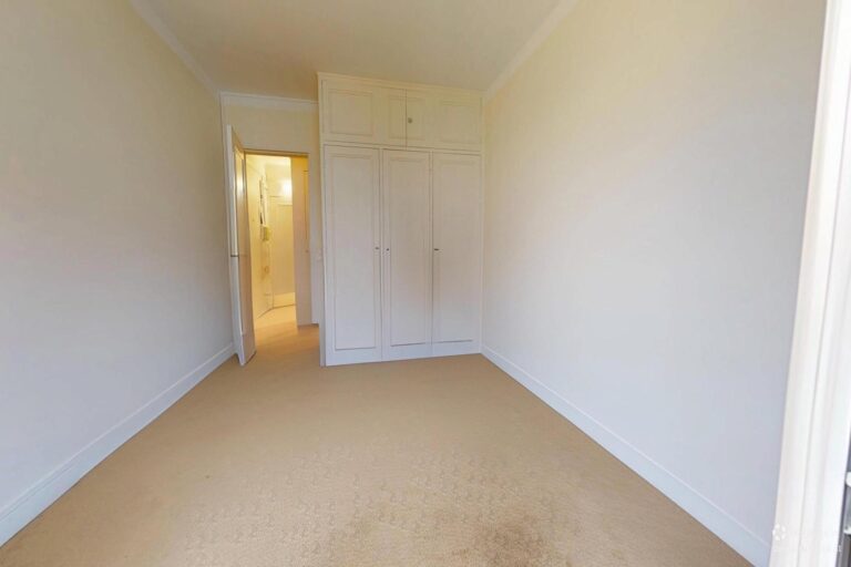 Art-Deco-09082025_163215_defurnished_resized