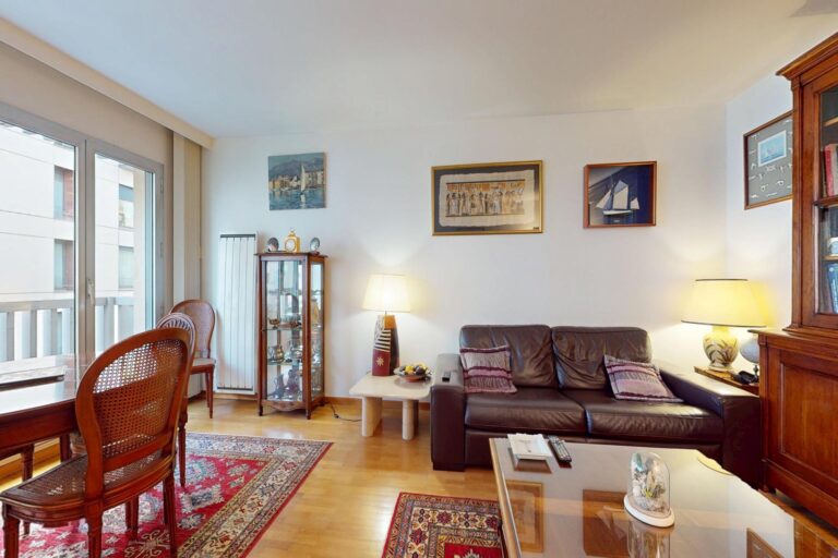 Rue-de-la-Croix-Nivert-12092025_140424_resized