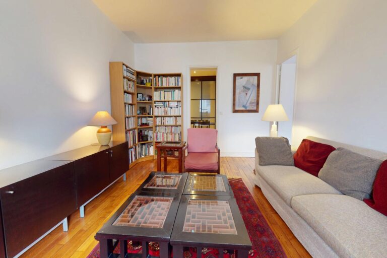 Art-deco-02042026_160100_resized