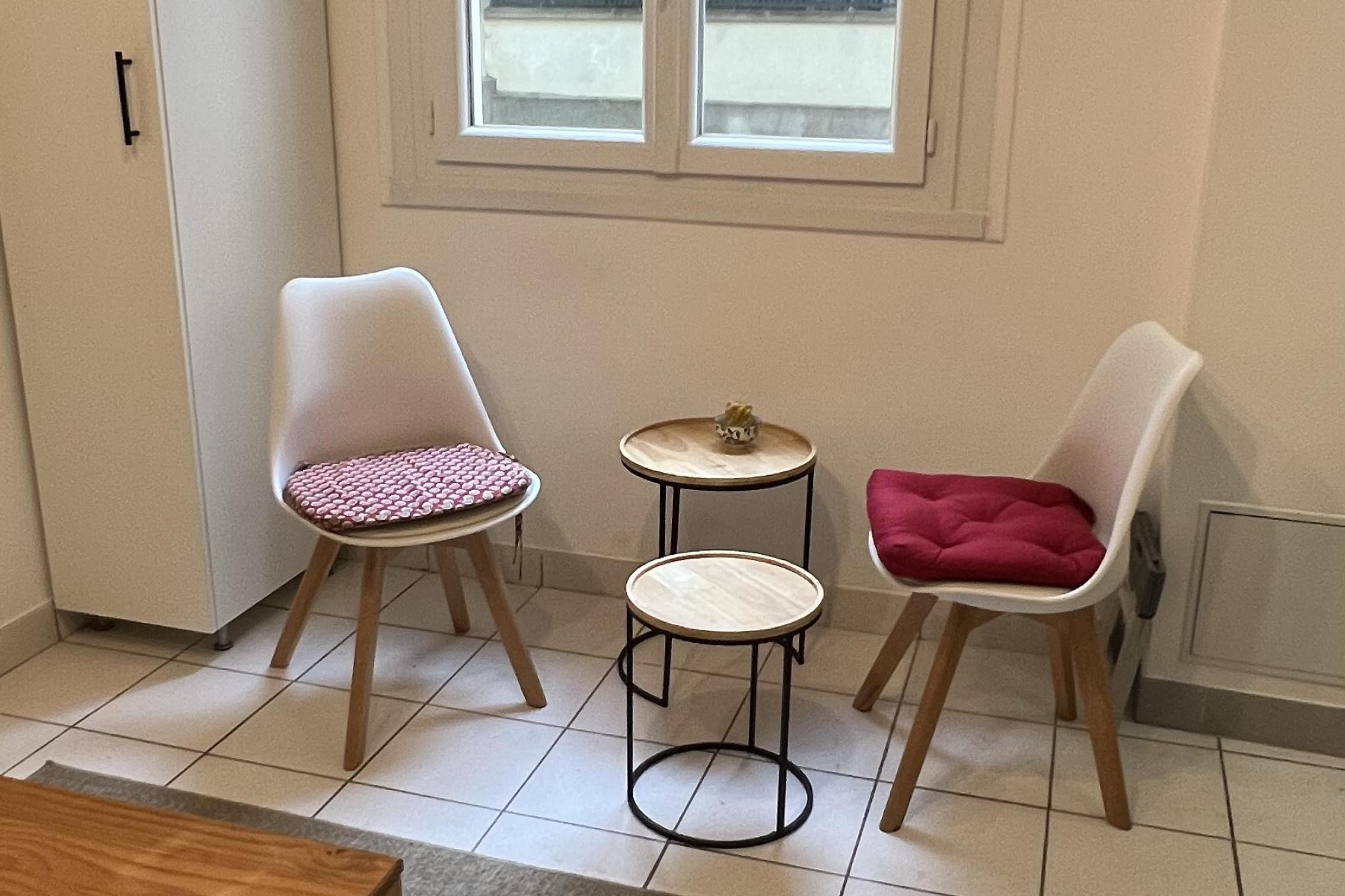 Studio meublé 14,8 m² Trocadéro – Immeuble de prestige