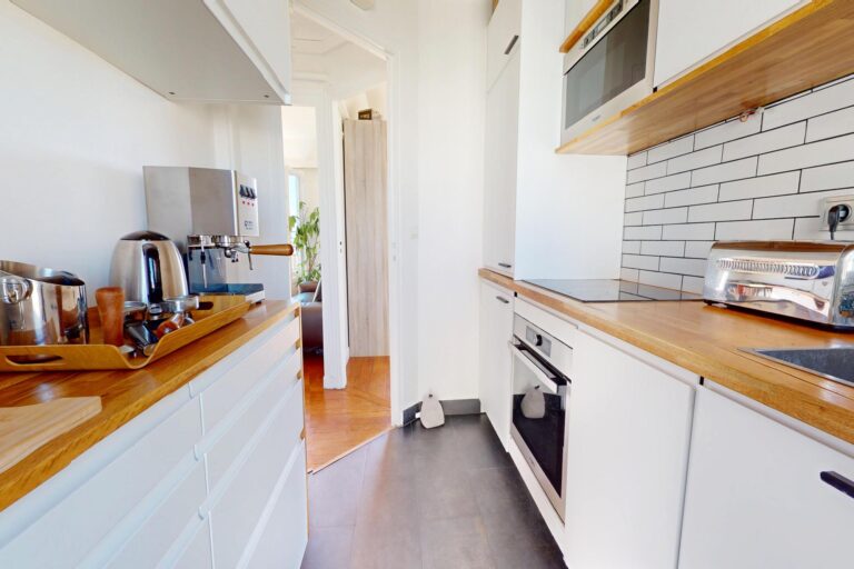 EiffelSeine-03182026_151928_resized