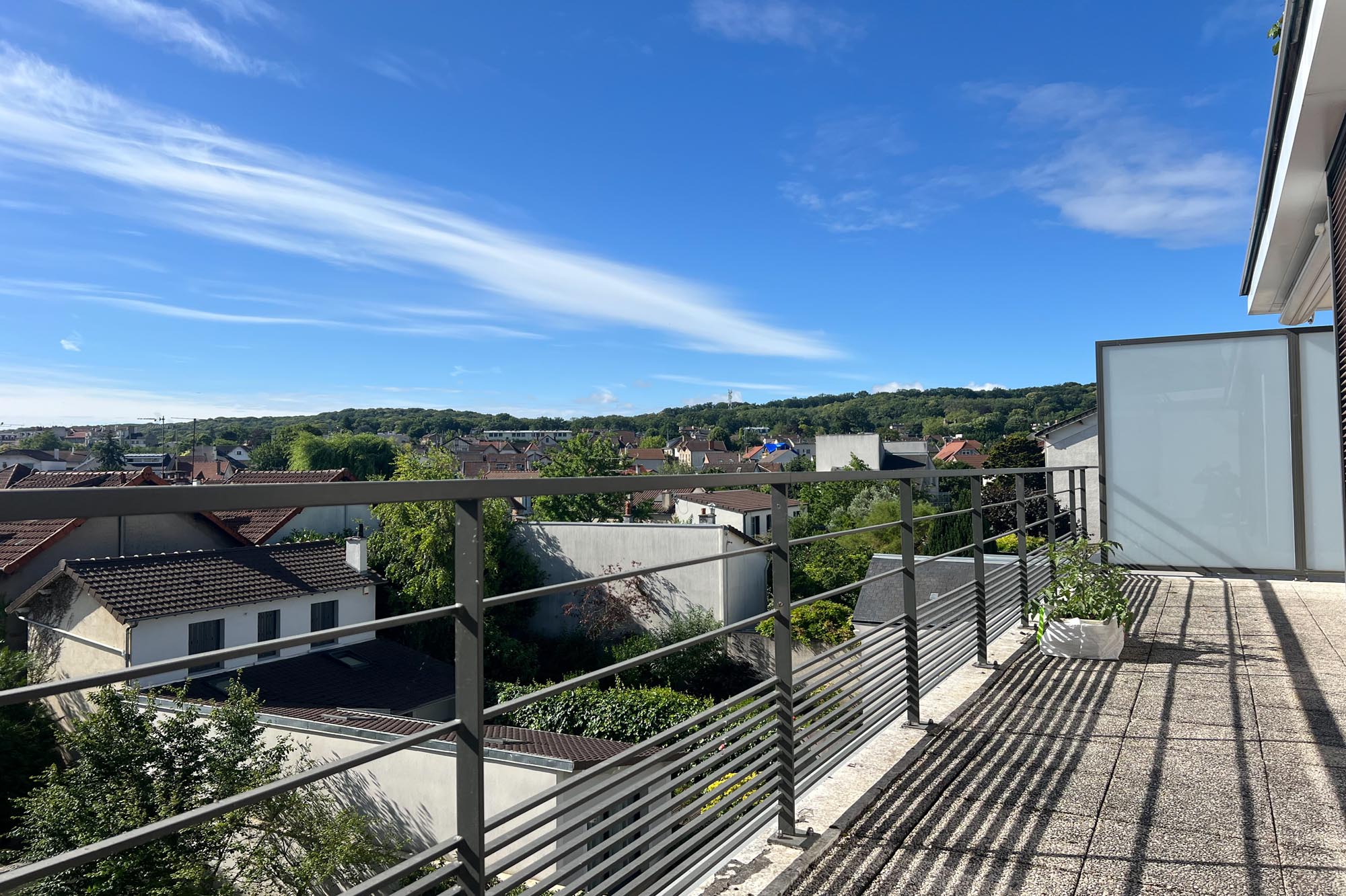 appartement Viroflay 5 pièces terrasse accès PMR centre ville agence IMMOTEC