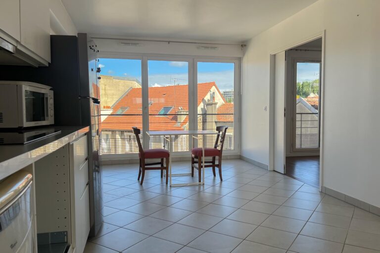 appartement Viroflay 5 pièces terrasse accès PMR centre ville agence IMMOTEC