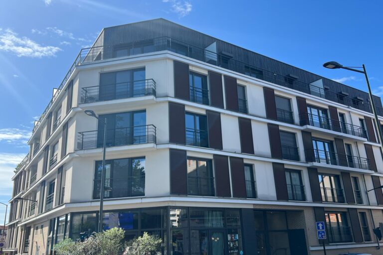 appartement Viroflay 5 pièces terrasse accès PMR centre ville agence IMMOTEC